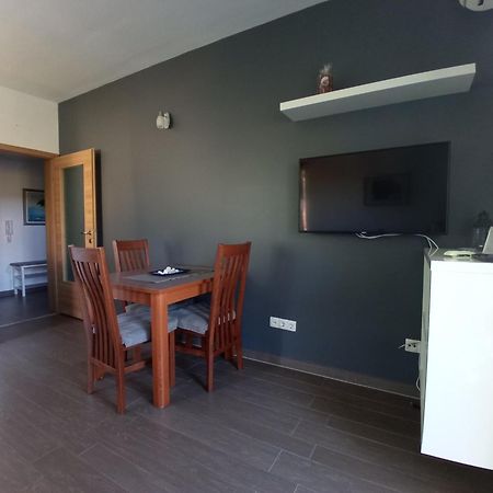 Villa Luce Apartment House Karlobag Bagian luar foto