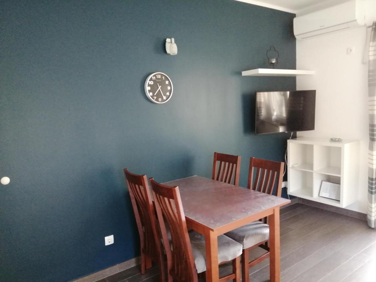 Villa Luce Apartment House Karlobag Bagian luar foto