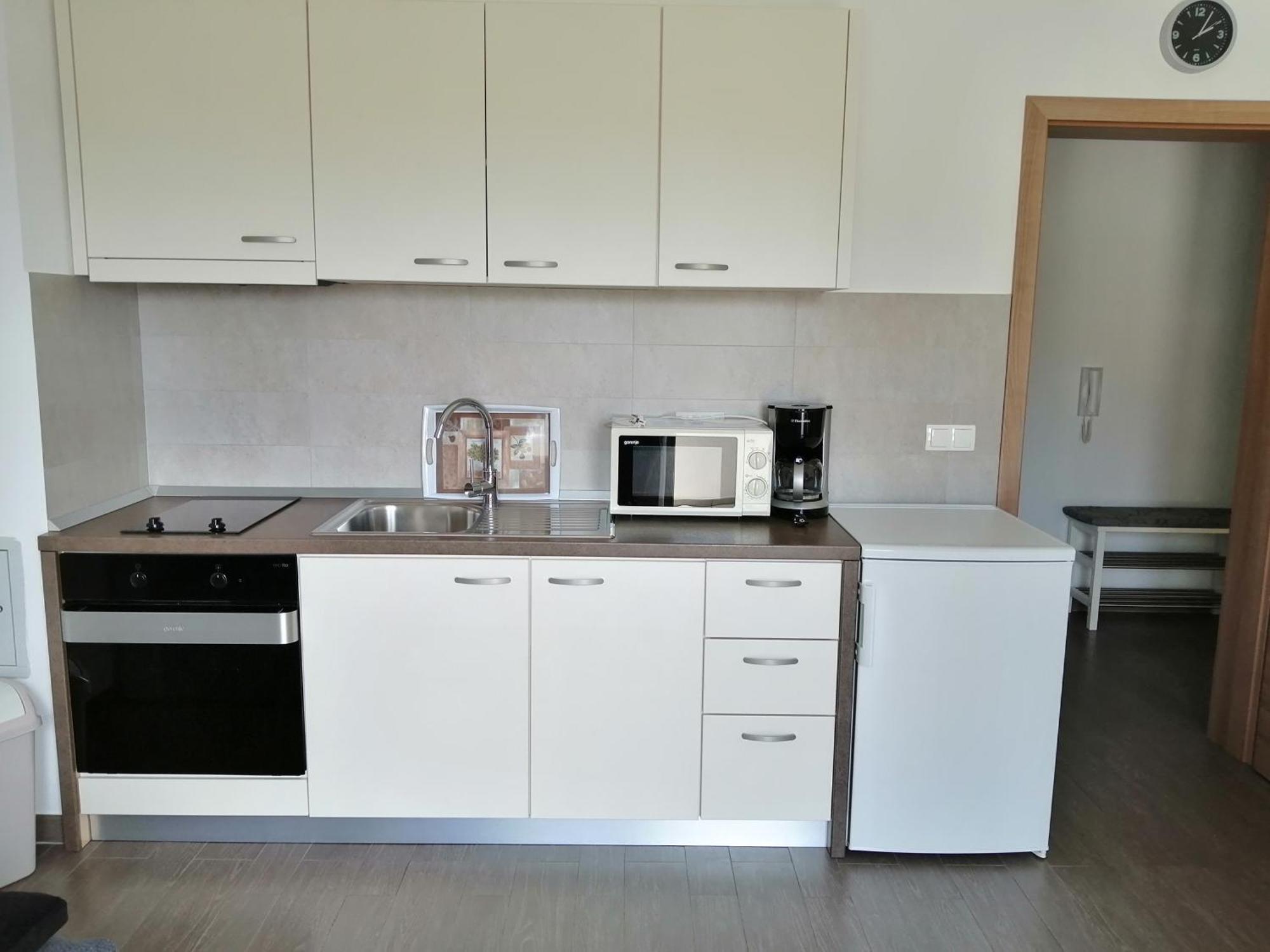 Villa Luce Apartment House Karlobag Bagian luar foto